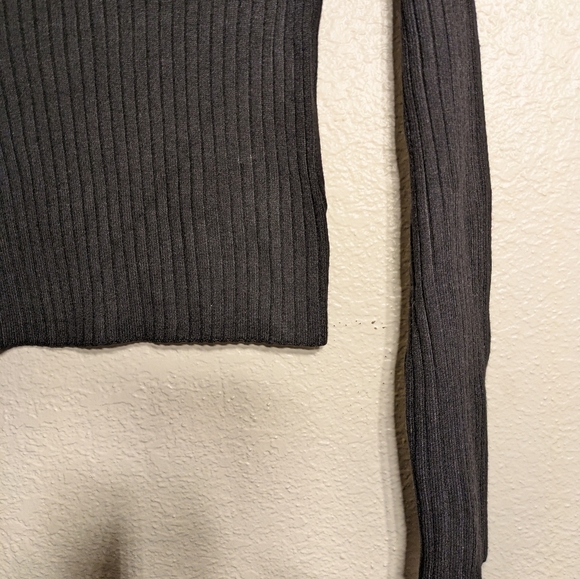 Wild Fable Black  Ribbed Long Sleeve Blouse Size Medium Pre-owned - Picture 3 of 7